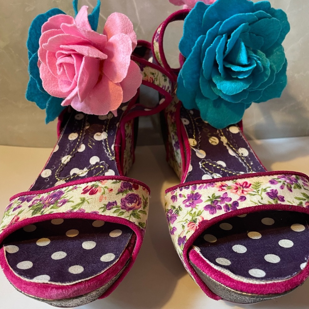 Irregular Choice Floral and Polka Dot Women's Wedge Sandal, size US 9 - Picture 11 of 15